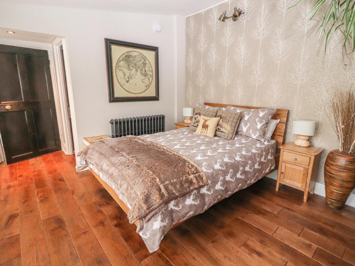 The Cottage The Coach House Wrexham Eksteriør billede